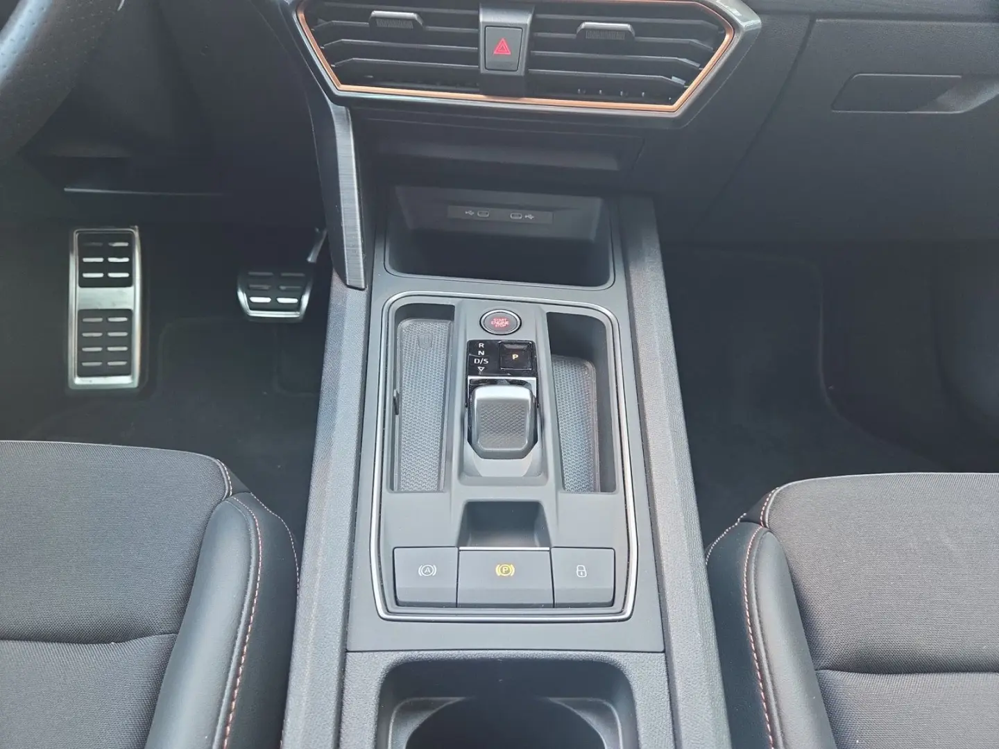 Formentor 1.4 e-Hybrid VZ*LED*KAMERA*NAVI*KLIMA*