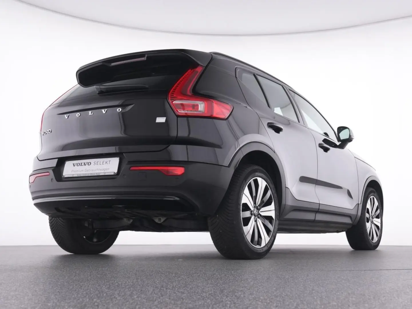 XC40 Core Recharge+STHZG+LHZG+LED+RFK+LED+