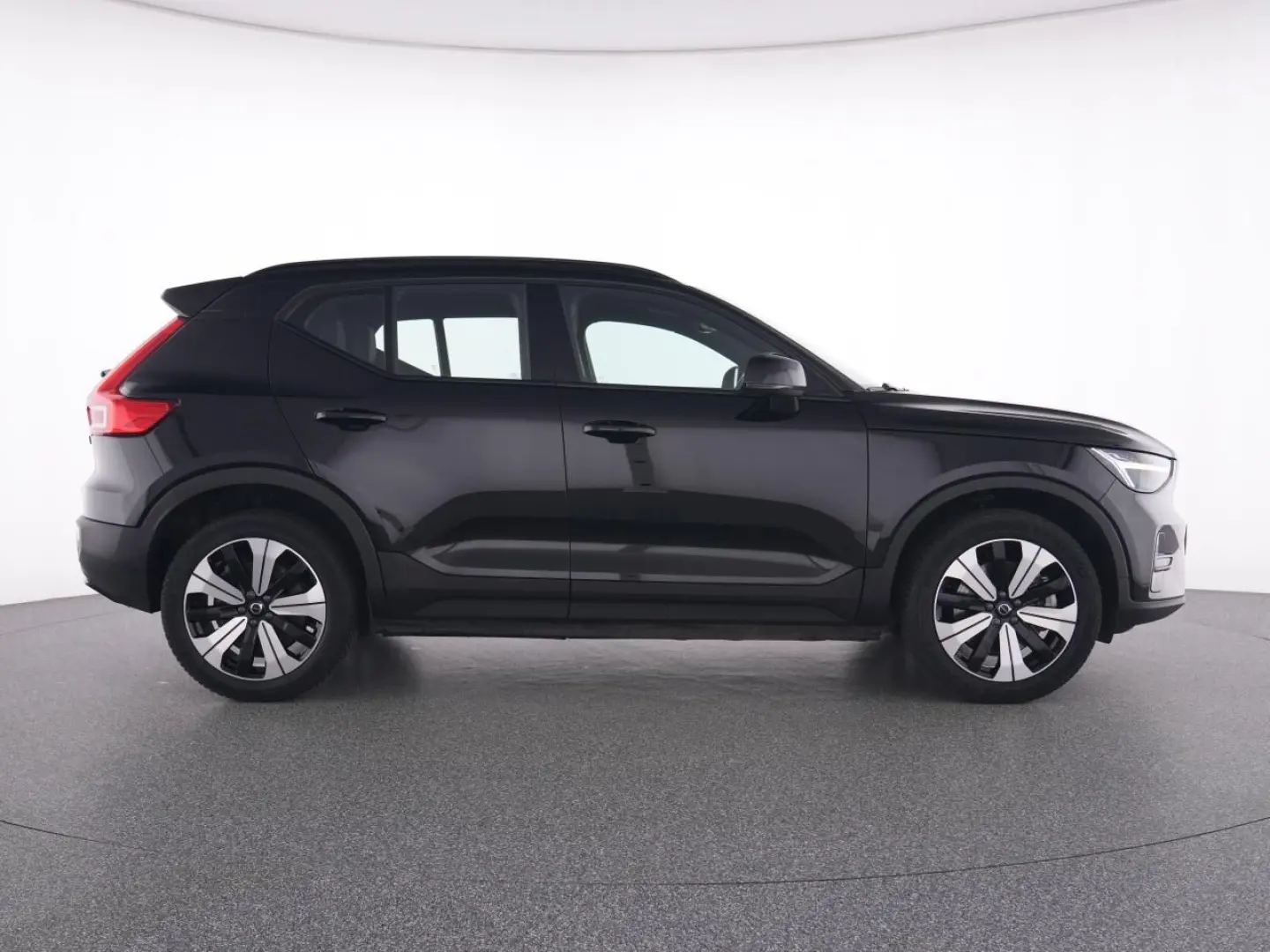 XC40 Core Recharge+STHZG+LHZG+LED+RFK+LED+