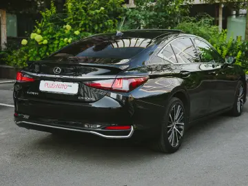 Lexus ES 300h