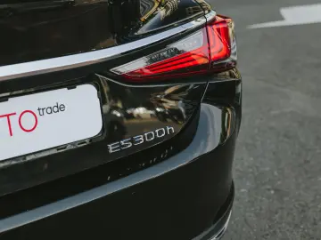 Lexus ES 300h
