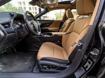 Lexus ES 300h
