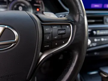 Lexus ES 300h