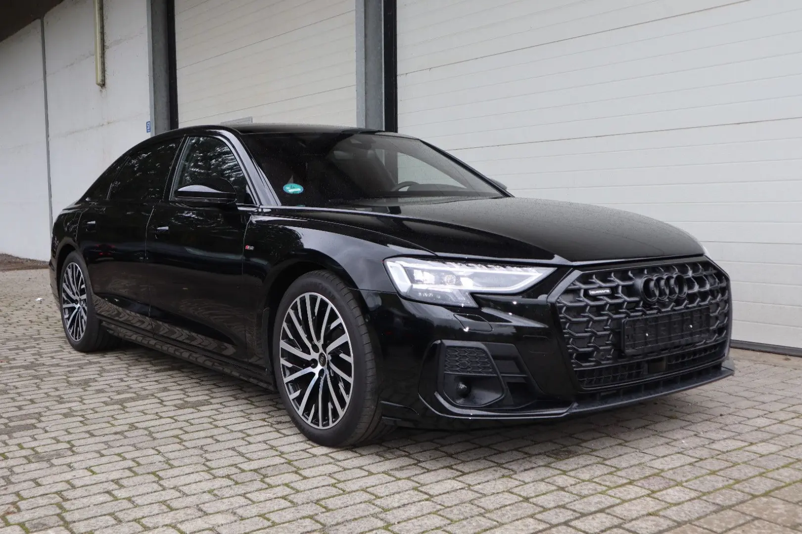 A8L 60 TFSIe lang S-Line/BLACK-PAKET/B&O/CARBON