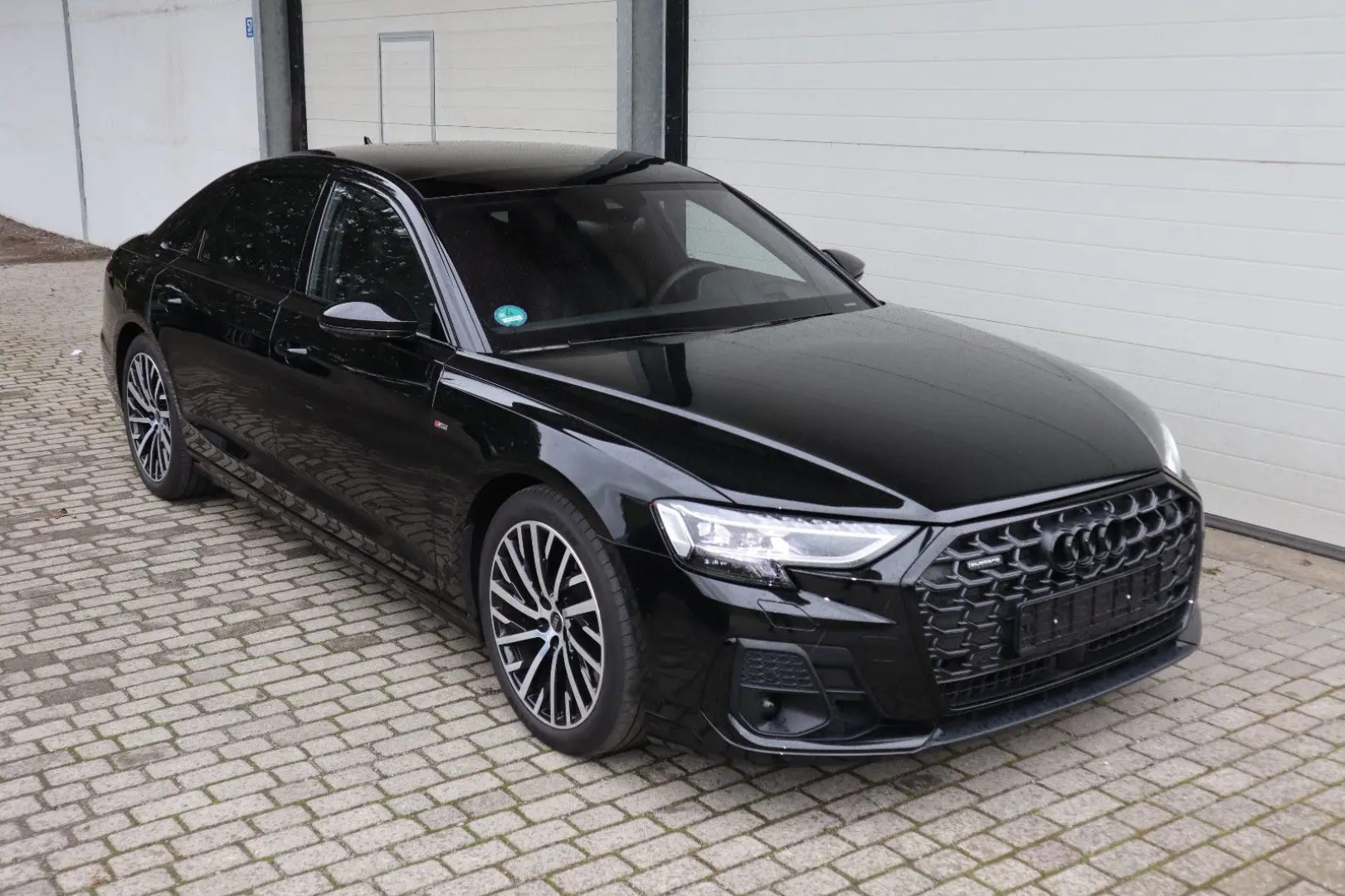 A8L 60 TFSIe lang S-Line/BLACK-PAKET/B&O/CARBON
