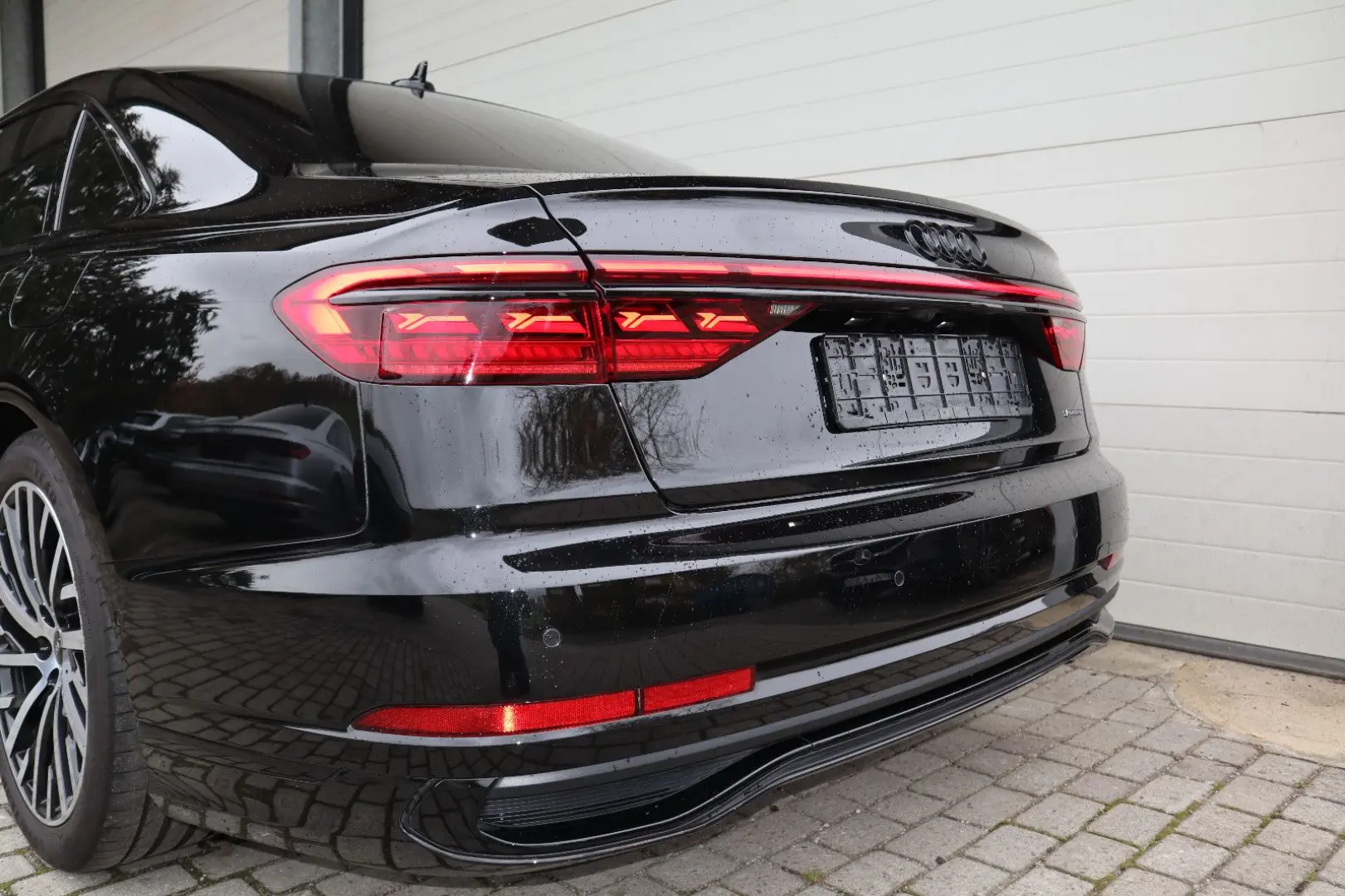 A8L 60 TFSIe lang S-Line/BLACK-PAKET/B&O/CARBON