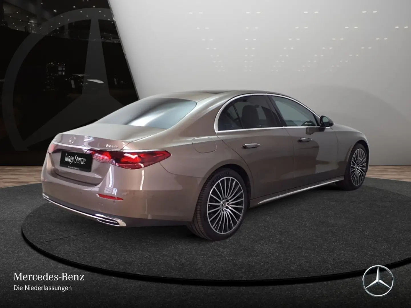 E 300 de 4M EXCLUSIVE/PANO/AHK/SUPER/HA-L/20 AMG
