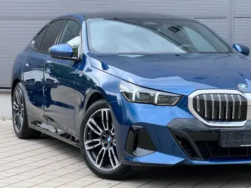 520i Lim. M Sport*AHK*Pano*H/K*
