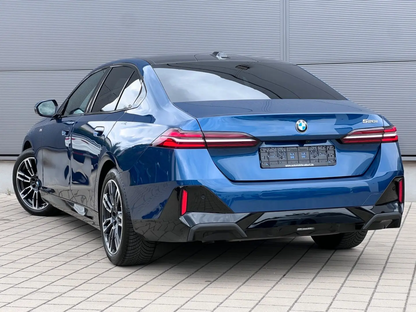 520i Lim. M Sport*AHK*Pano*H/K*