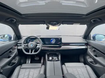 520i Lim. M Sport*AHK*Pano*H/K*