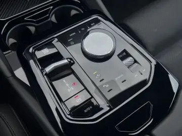 520i Lim. M Sport*AHK*Pano*H/K*