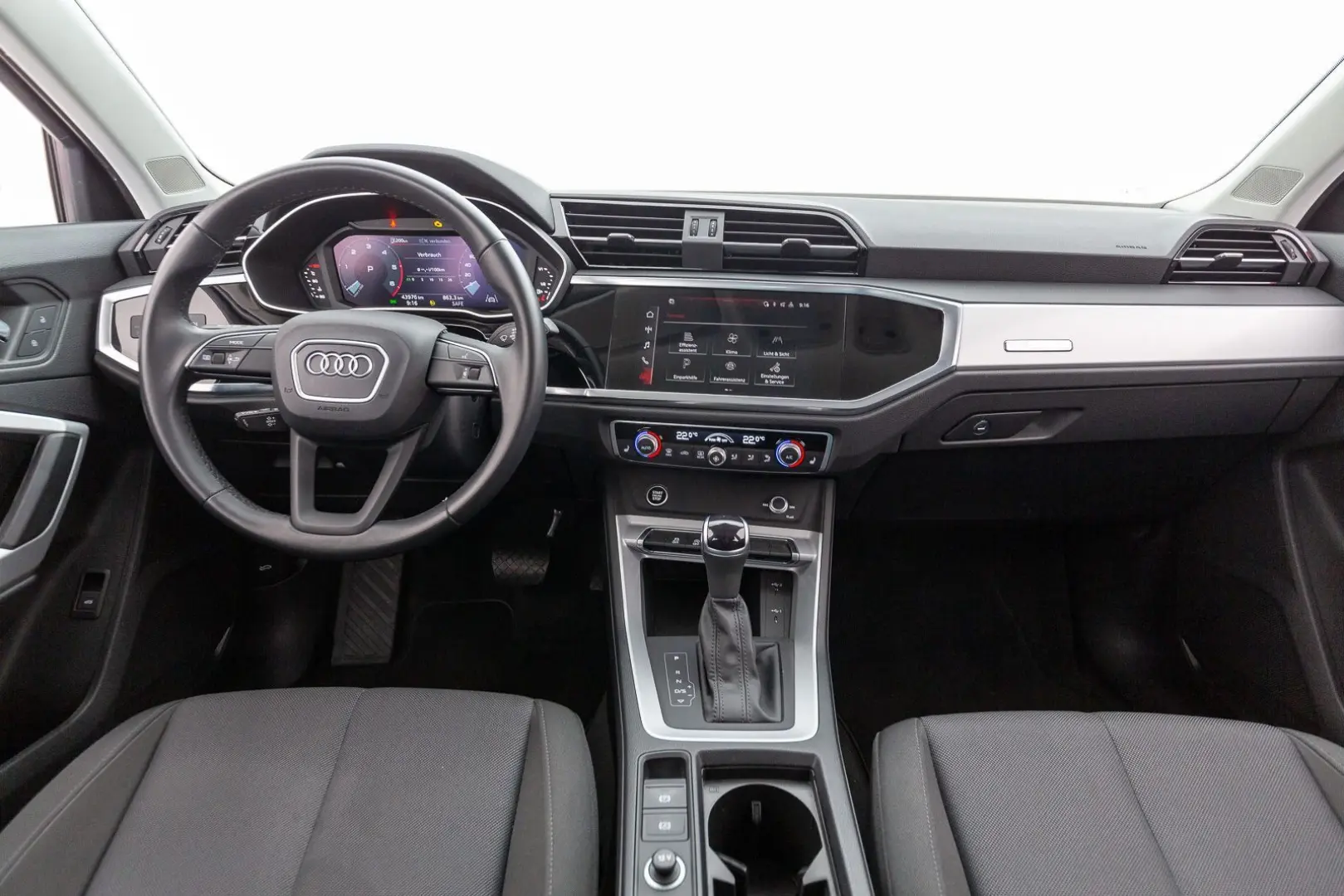 Q3 35 TDI S tr. SITZHZG PDC LED