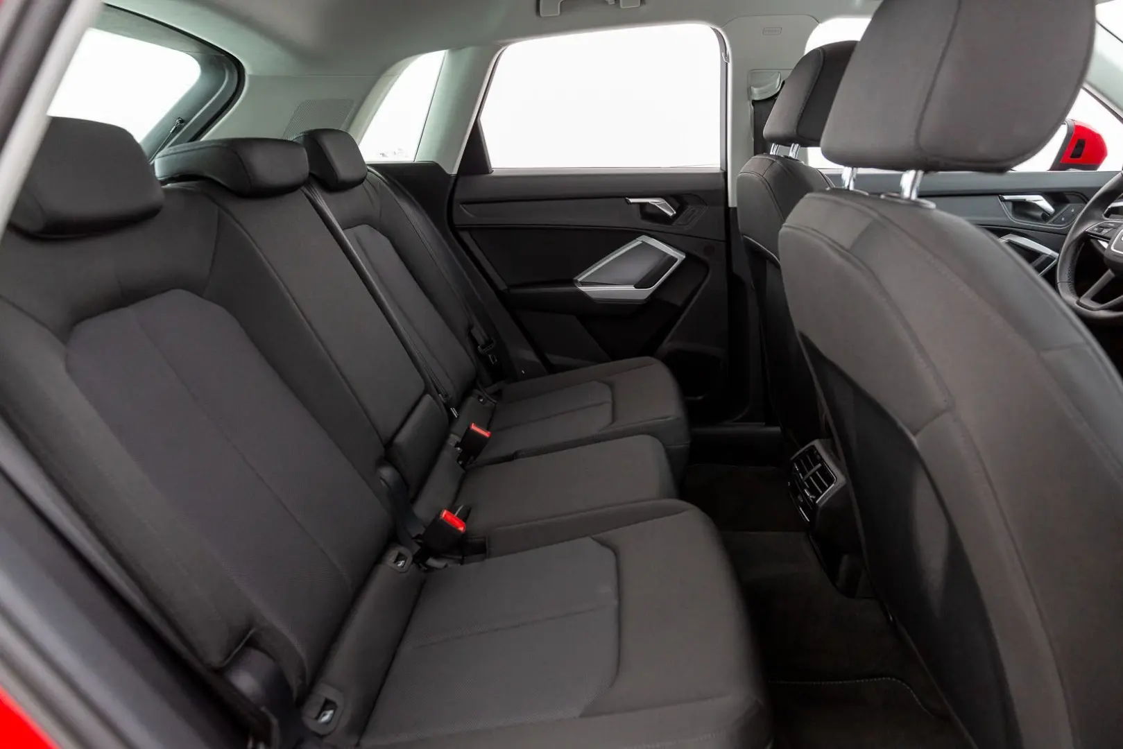 Q3 35 TDI S tr. SITZHZG PDC LED