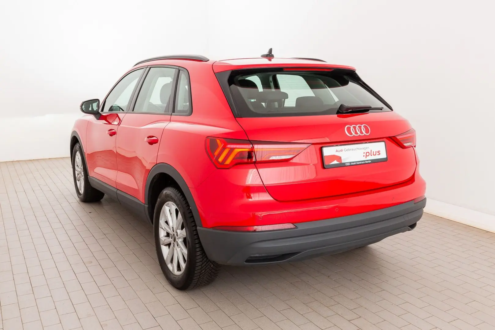 Q3 35 TDI S tr. SITZHZG PDC LED