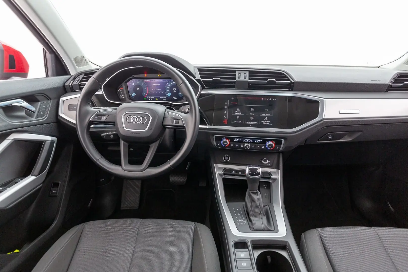 Q3 35 TDI S tr. SITZHZG PDC LED