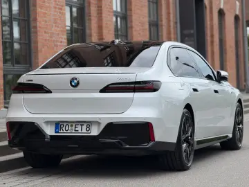 740d xDrive M Sport*PanoSkyLounge*Bowers&Wilkins