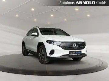 EQA 300 4M Progressive-Adv. Navi LED Lenkradhzg.