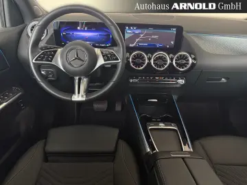 EQA 300 4M Progressive-Adv. Navi LED Lenkradhzg.
