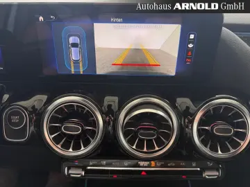EQA 300 4M Progressive-Adv. Navi LED Lenkradhzg.