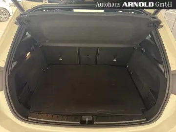 EQA 300 4M Progressive-Adv. Navi LED Lenkradhzg.