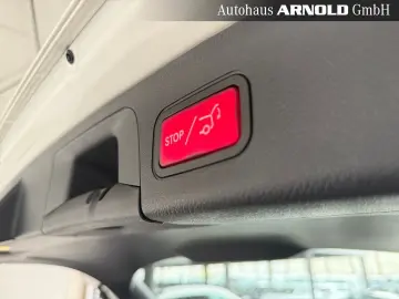 EQA 300 4M Progressive-Adv. Navi LED Lenkradhzg.