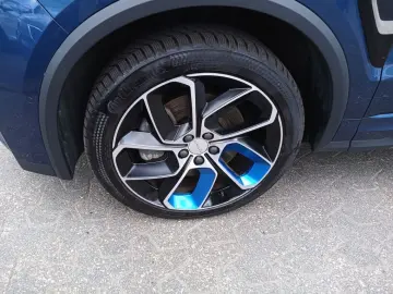 LYNK&COI 01 PHEV+ACC+Panorama LEASING