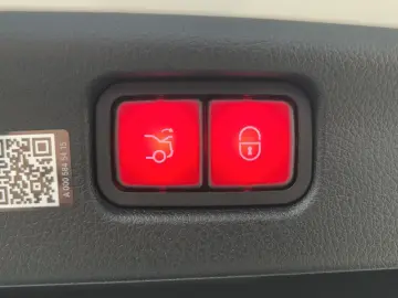 C 220 d 4M AMG Distro Burme3D KeyGo Night 360°