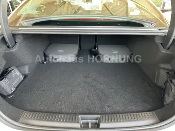 E 300e EQ AVANTGARDE DISTRONIC