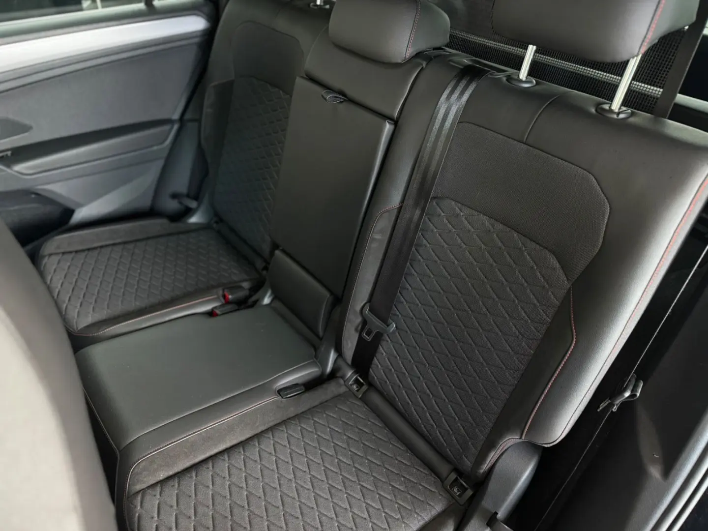 SEAT Tarraco FR 2.0 TSI 4Drive *KAM**PANO*BEATS/LEASING