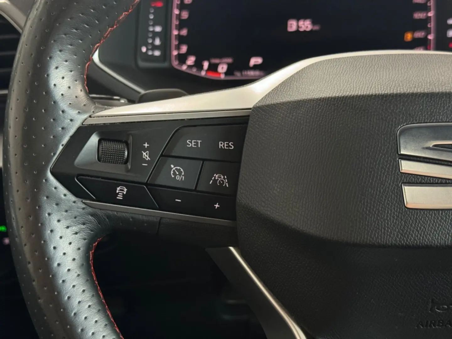 SEAT Tarraco FR 2.0 TSI 4Drive *KAM**PANO*BEATS/LEASING