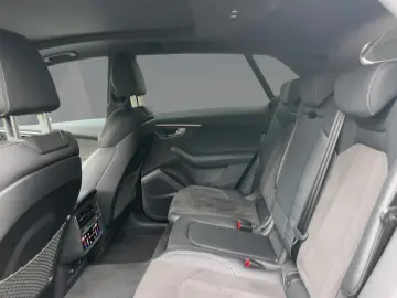 AUDI Q8 50 3.0 TDI quattro competition plus Matrix LEASING