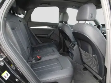 AUDI Q5 Sportback 40 TDI S line 18