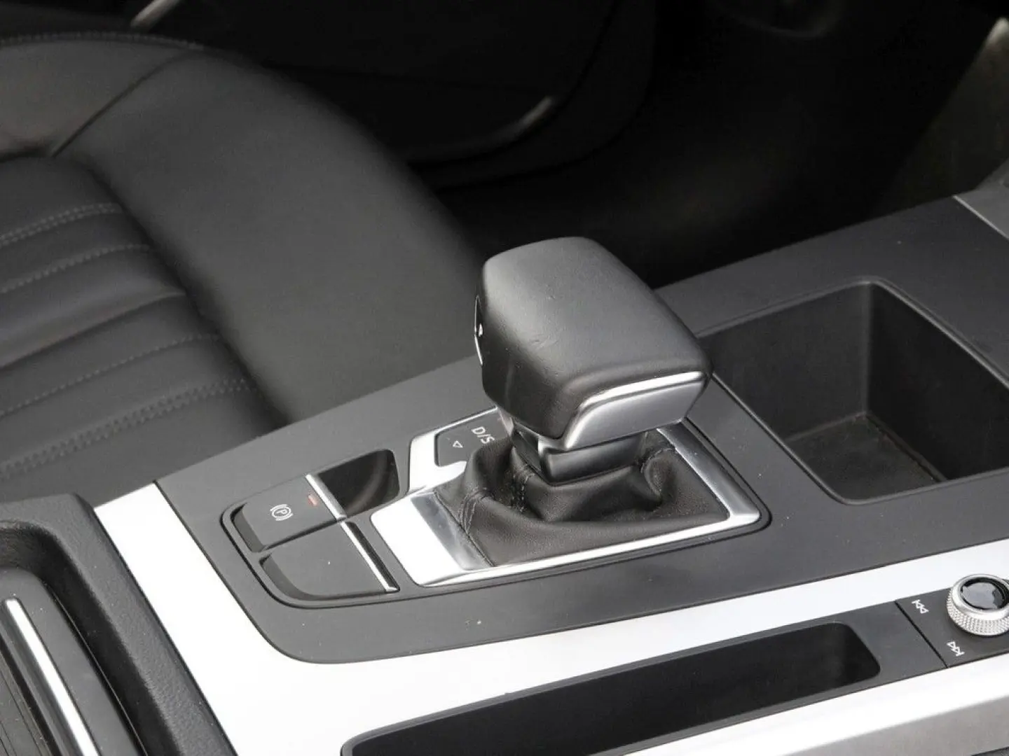 AUDI Q5 Sportback 40 TDI S line 18