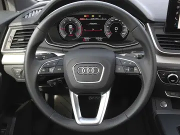 AUDI Q5 Sportback 40 TDI S line 18