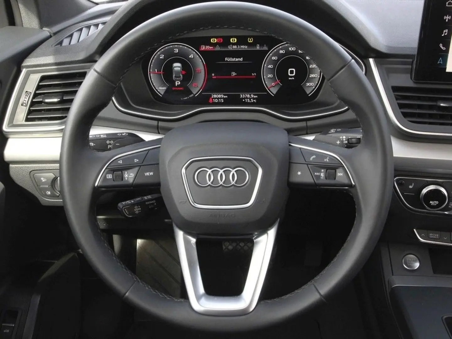 AUDI Q5 Sportback 40 TDI S line 18