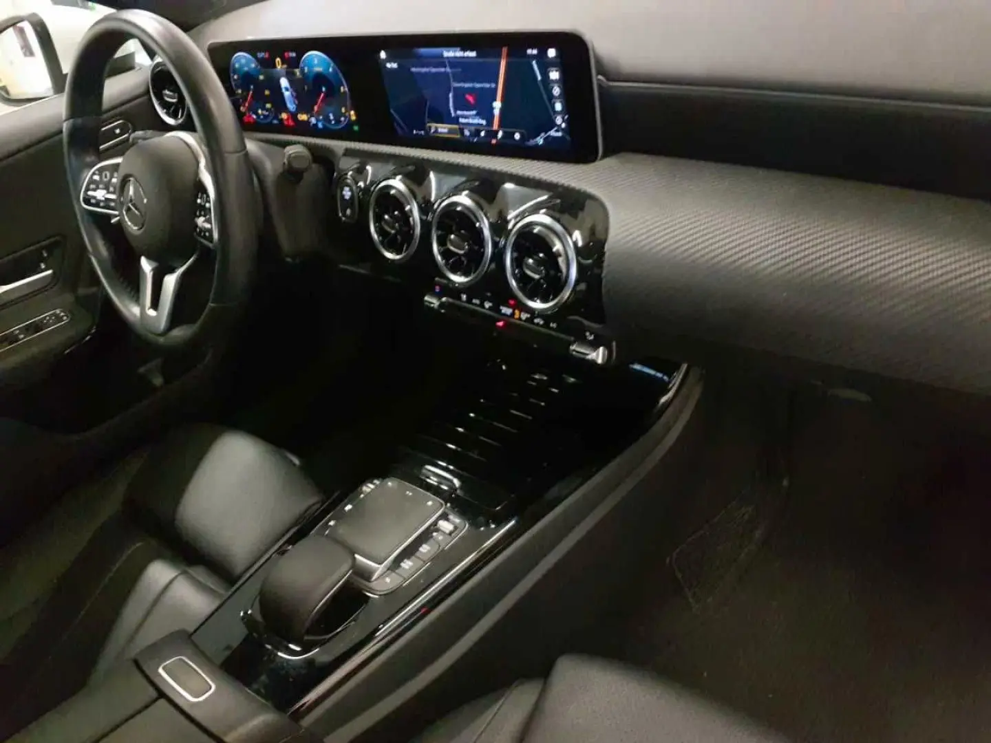 MERCEDES BENZ A 200 d 8G-Style PANO Beam LEASING