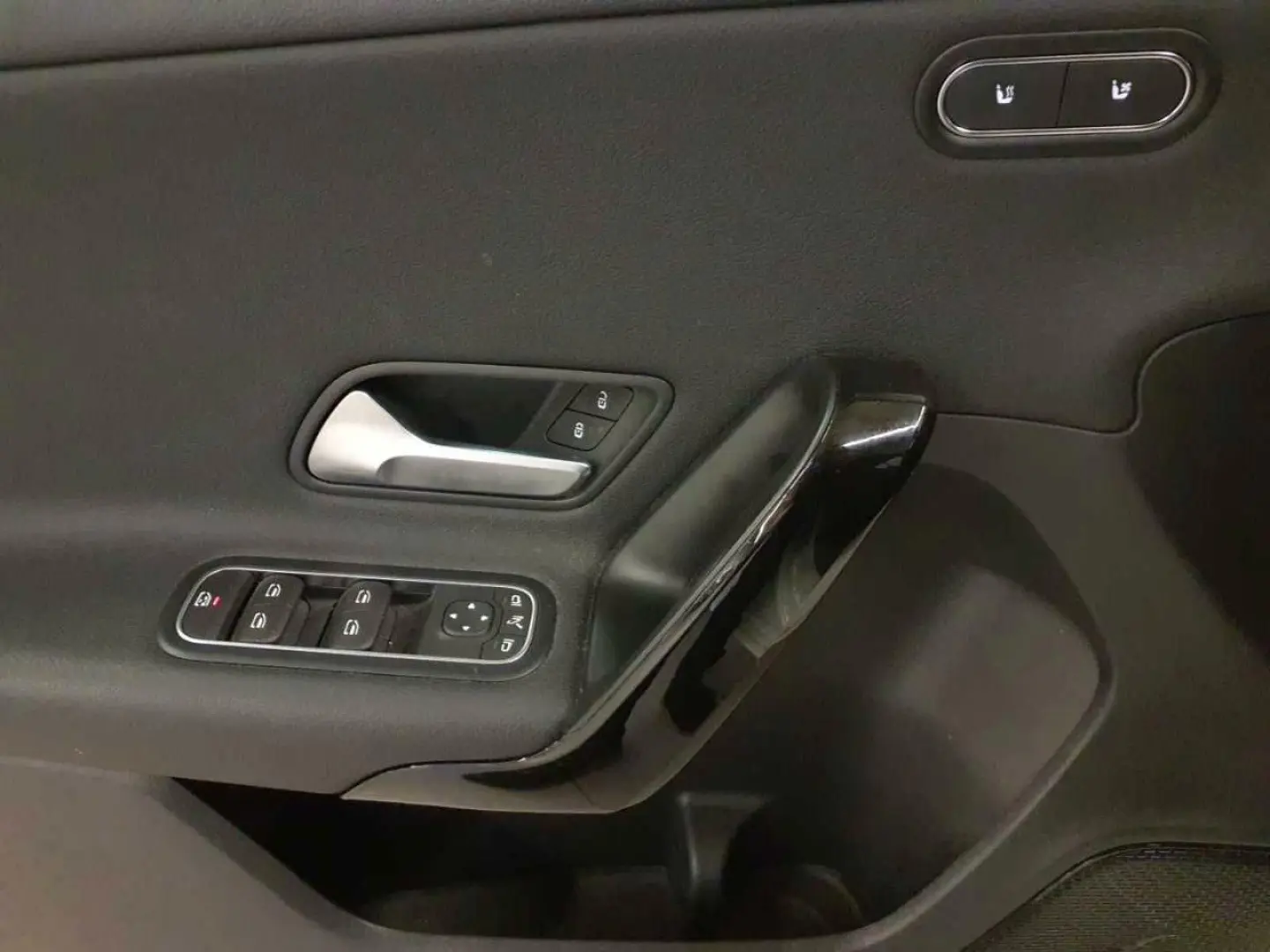 MERCEDES BENZ A 200 d 8G-Style PANO Beam LEASING