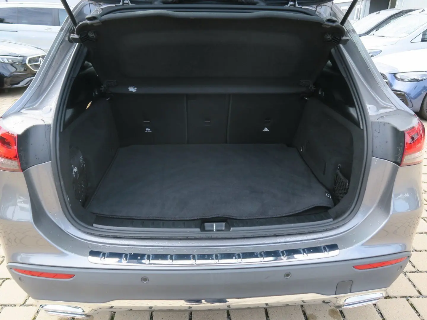 MERCEDES BENZ GLA 200 Progressive Multibeam LEASING