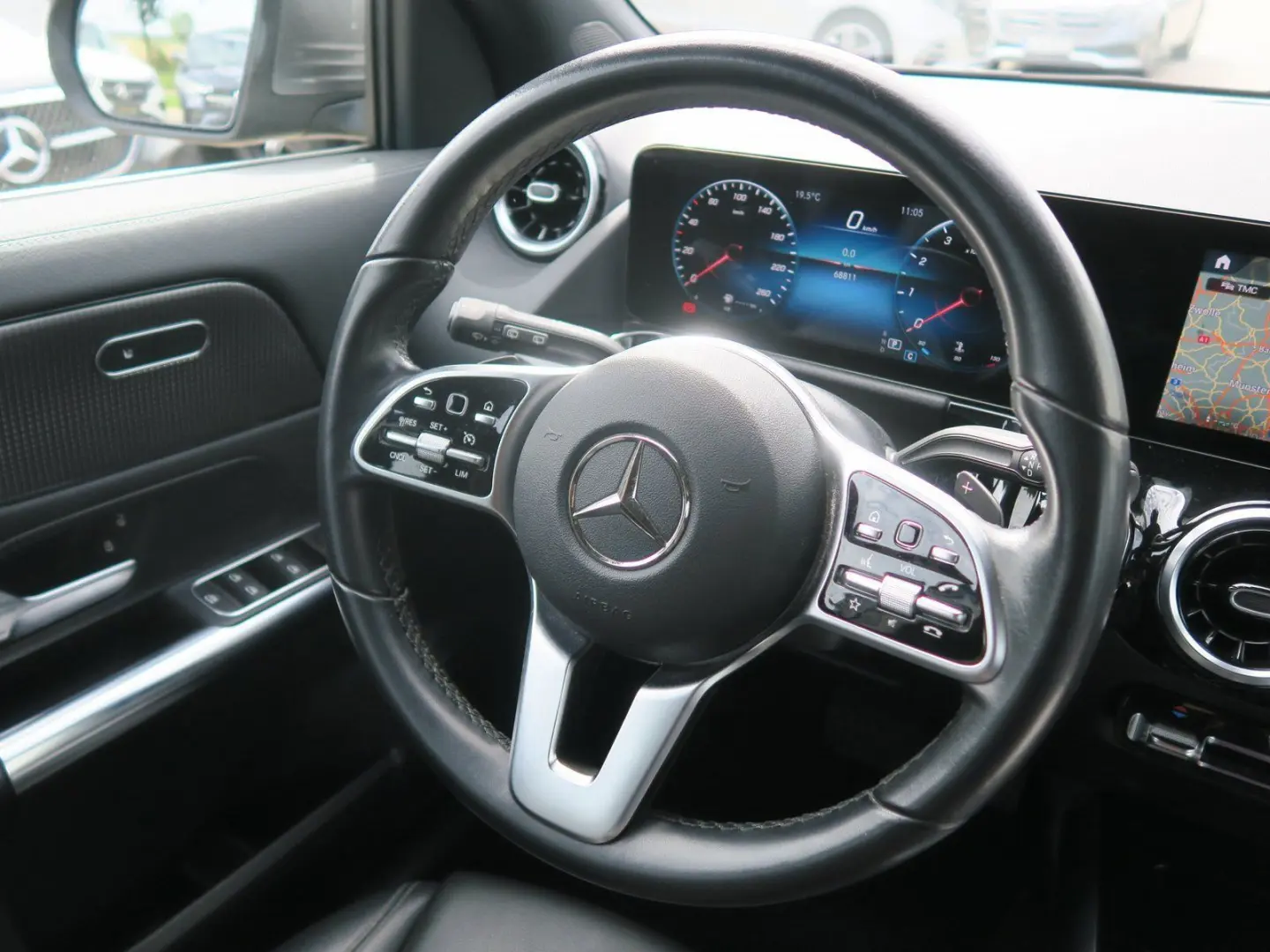 MERCEDES BENZ GLA 200 Progressive Multibeam LEASING