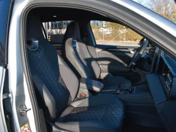 VOLKSWAGEN Tiguan TDi DSG 4M R-LINE BlackStyle IQ.Light