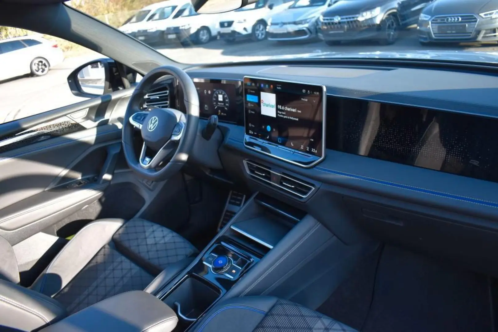 VOLKSWAGEN Tiguan TDi DSG 4M R-LINE BlackStyle IQ.Light