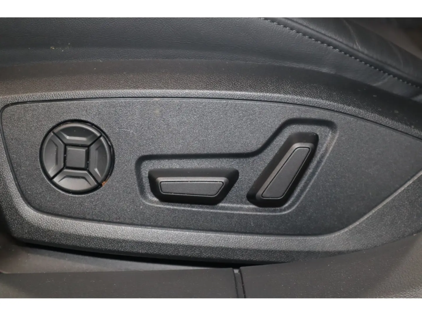 AUDI S6 Lim. 3.0 TDI quattro Mild-Hybrid B&OSound LEASING