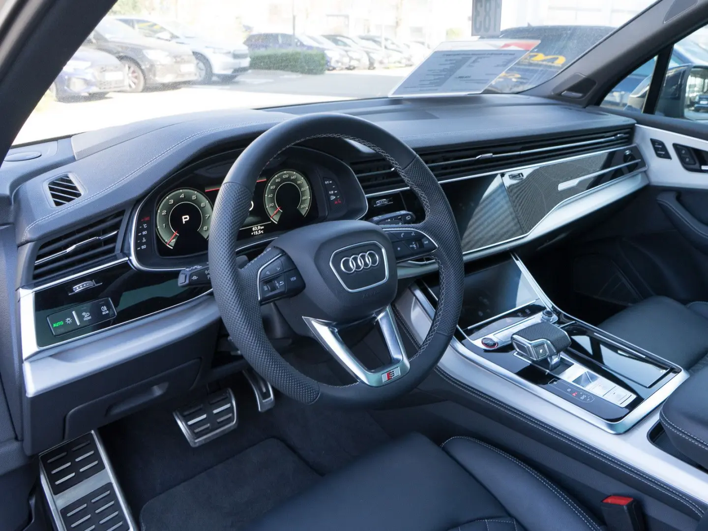AUDI SQ7 Black+/B+O Advanced/Laser/S-Sitze+/360°/7-LOCURI