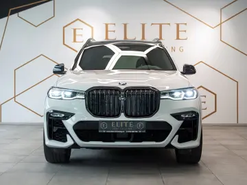 BMW X7 M50i V8 xDrive Steptronic