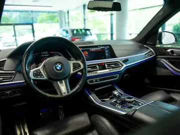 BMW X7 M50i V8 xDrive Steptronic