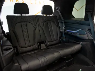 BMW X7 M50i V8 xDrive Steptronic