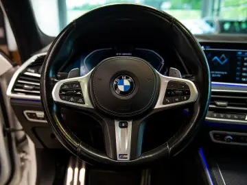 BMW X7 M50i V8 xDrive Steptronic