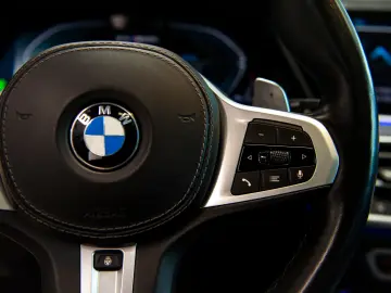 BMW X7 M50i V8 xDrive Steptronic