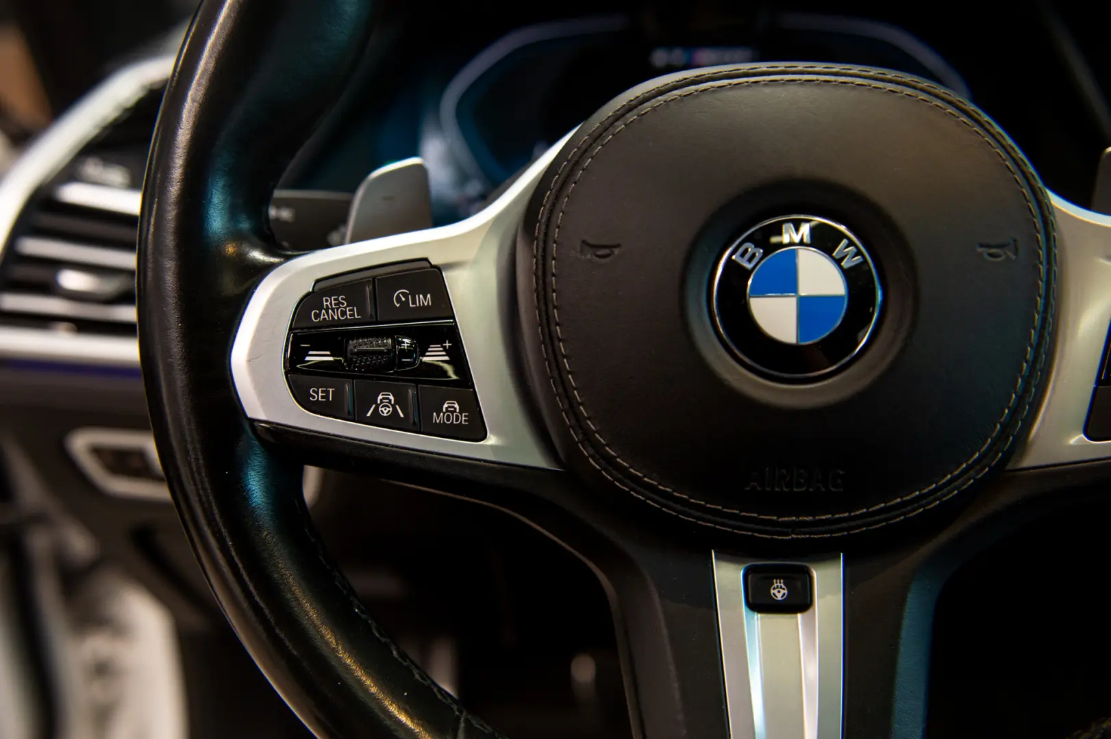 BMW X7 M50i V8 xDrive Steptronic