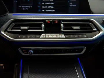BMW X7 M50i V8 xDrive Steptronic
